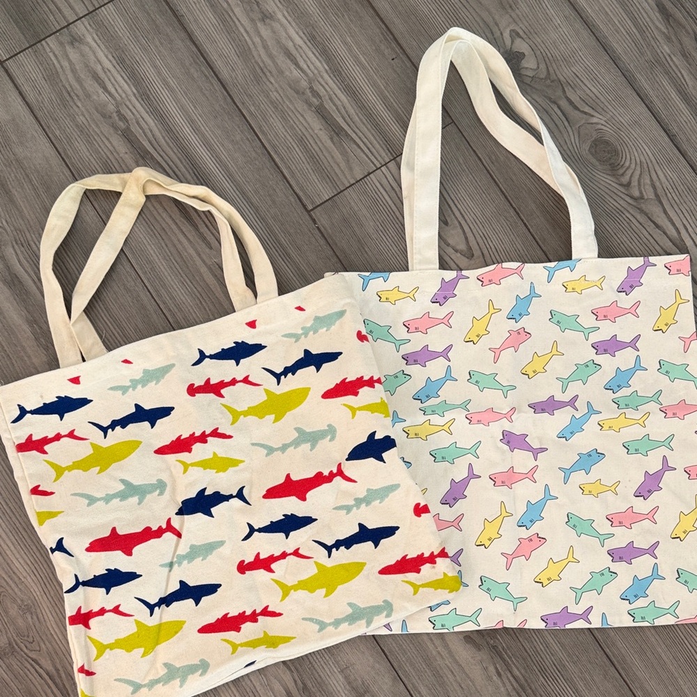 Canvas Shark Print Tote Bag - Multicolor